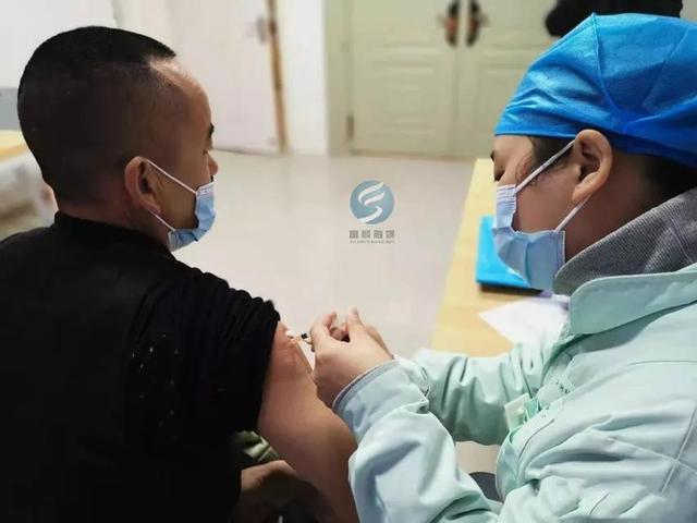 自贡市首批新冠病毒疫苗开始免费接种，你属于其中一员吗？-3.jpg