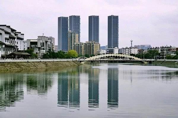 四川“最遗憾”的城市，曾媲美成都，高铁将开通迎来新机遇！-1.jpg
