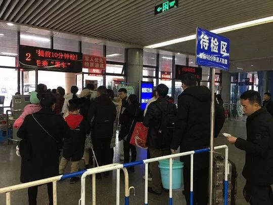中短途和近郊汽车客运班线迎来高峰-2.jpg