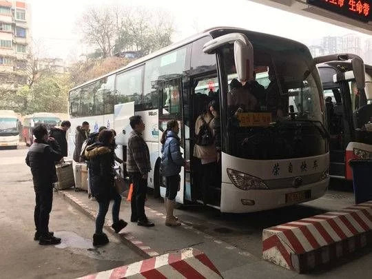 中短途和近郊汽车客运班线迎来高峰-5.jpg