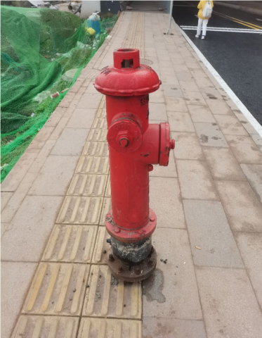 张家沱隧道的这个消防栓，太有“设计感”了-2.jpg