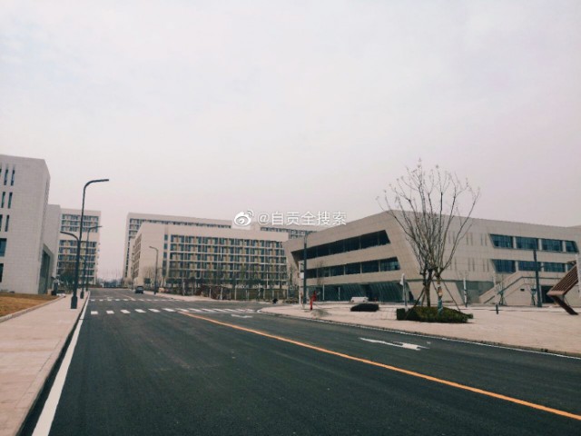 四川轻化工大学李白河校区即将交付-1.jpg