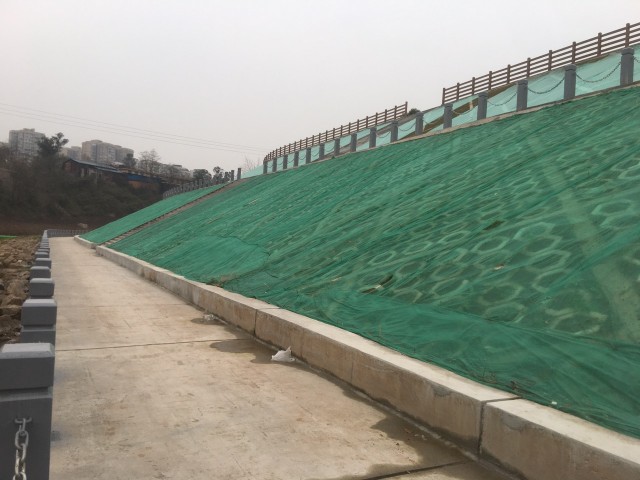 釜溪河畔团结岛旧貌换新颜！-1.jpg