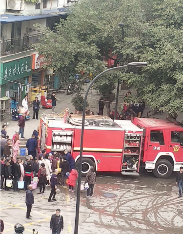 小区停水，消防队来送温暖了~-1.jpg