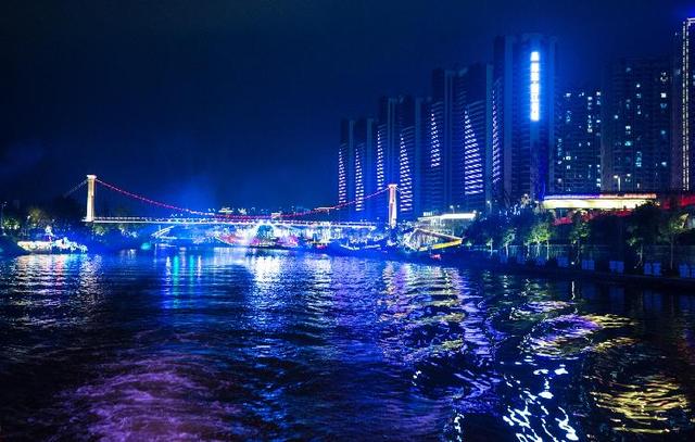 春游川渝丨春风沉醉的夜晚，去自贡体验桨声灯影下的釜溪河-4.jpg