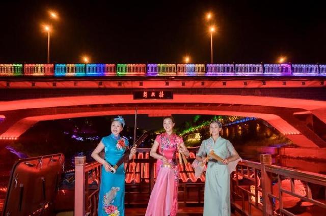 春游川渝丨春风沉醉的夜晚，去自贡体验桨声灯影下的釜溪河-7.jpg