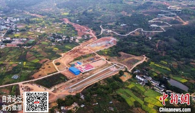 成都自贡高铁龙泉山一号隧道正式进洞施工-2.jpg
