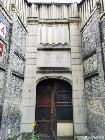 自贡釜溪河两岸的民国公馆建筑-2.jpg