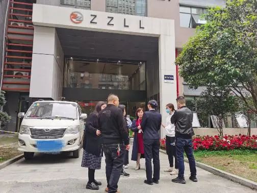 求职小伙“厕所点烟遇诡异爆炸”，联合调查组：基本排除爆炸案件-3.jpg