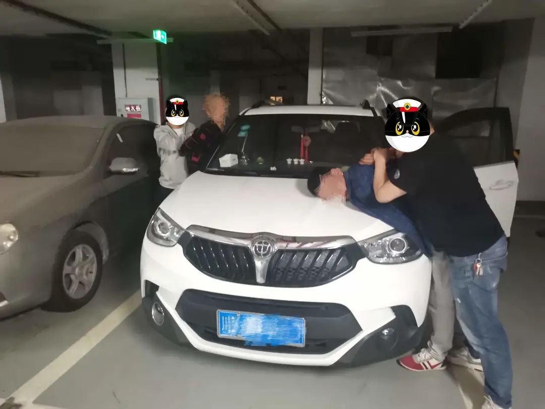 大快人心！冒充反贪局局长、疯狂盗窃的这些人在富顺落网！-11.jpg