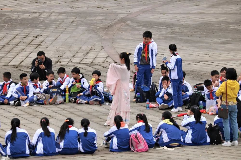 近日，富顺这个学校老师、学生集聚操场，原来是为了这件事！-14.jpg