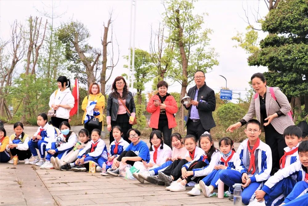 近日，富顺这个学校老师、学生集聚操场，原来是为了这件事！-15.jpg