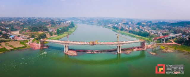 怀德沱江大桥主桥顺利合龙！-3.jpg