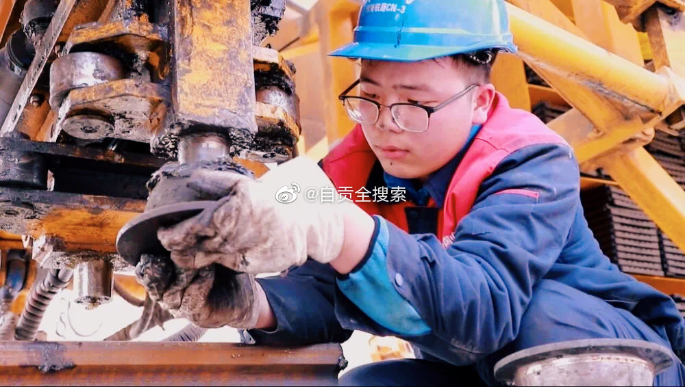 绵泸高铁内自泸段全面体检-2.jpg