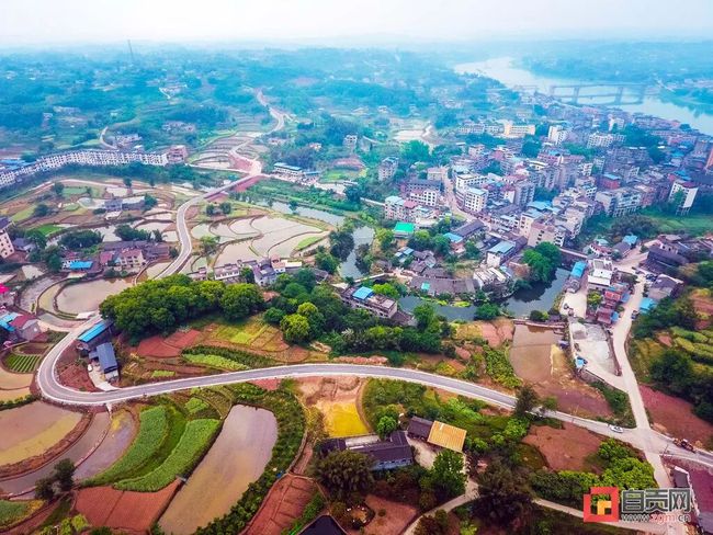 沿线居民有福了！自贡这里全面实施绕场镇道路建设-1.jpg