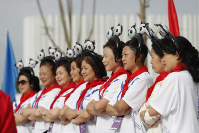 2021萨马兰奇杯气排球邀请赛（自贡站）正式揭幕 近千人共享体育激情盛会-2.jpg