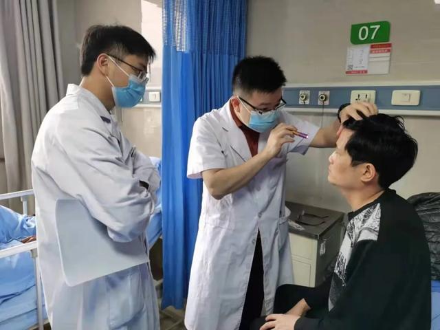 五一里的医护人员：坚守岗位 为生命保驾护航-15.jpg