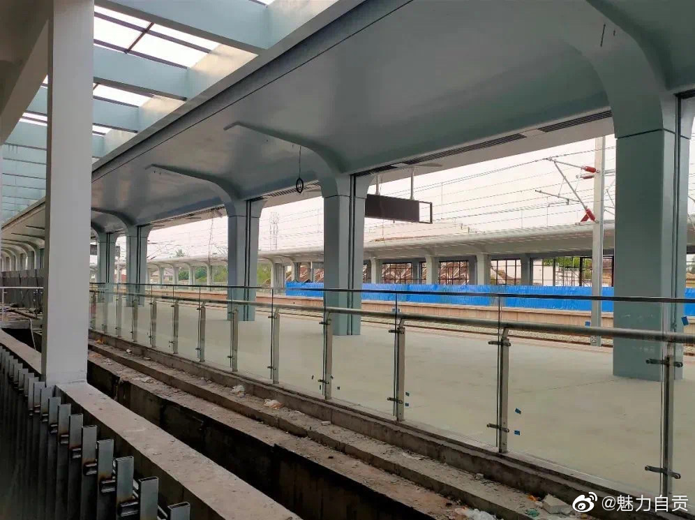 富顺高铁通车倒计时-2.jpg