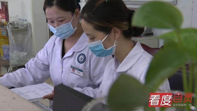 自贡护士：大赛展精湛技能 秀天使风采-3.jpg
