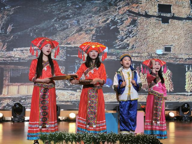 自贡市第十二届中小学生艺术展演戏剧专场演出成功举行-7.jpg