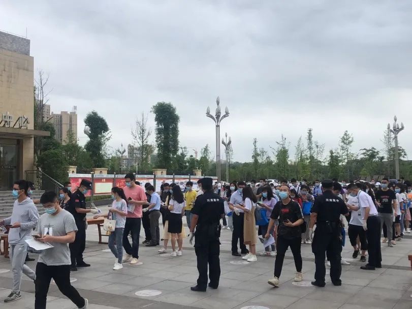 情况紧急！富顺交警紧急救援......-4.jpg
