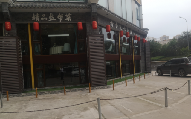 这种安装地锁圈车位的事情谁来管管？-1.jpg