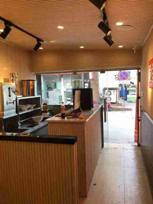 店铺转让:理工学院学苑街，做加盟店的店面，装修完好-5.jpg