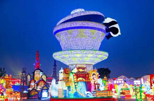 自贡中华彩灯大世界6月16日至25日闭园检修-2.jpg