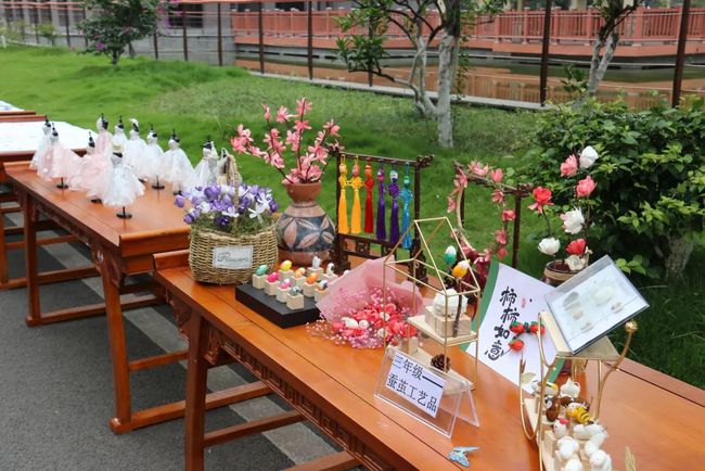 自贡衡川实验学校开展家长开放日暨选修课展示活动-9.jpg