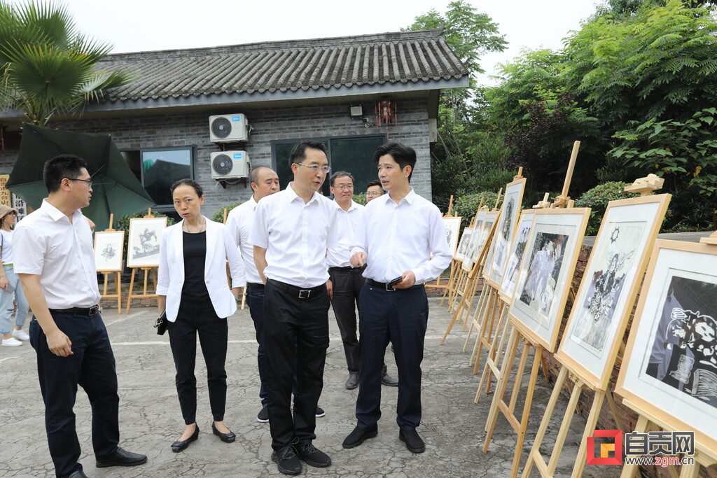 西瓜大王评比、吃西瓜比赛…… 第九届自贡·九洪西瓜节开幕-6.jpg