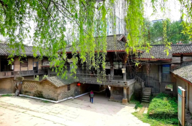 【恐龙研学游·彩灯璀璨夜】自贡市2021暑期文旅活动精品线路推荐（上）-13.jpg