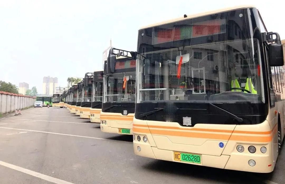 富顺县城至绵泸高铁富顺站，公交快速专线来啦！-1.jpg