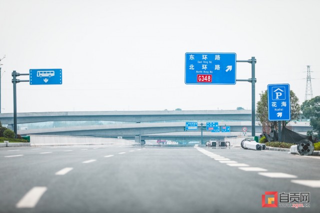 双向八车道，安逸！高铁连接线抢鲜体验-5.jpg