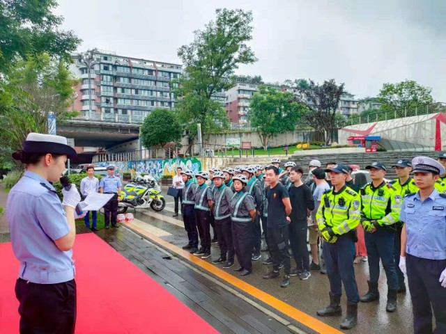 警企联合打造“零酒驾街区”助力消除交通安全隐患-4.jpg