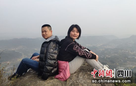 自贡高新“好警嫂”刘玲：当好贤内助-2.jpg
