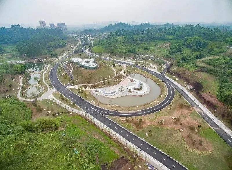 自贡高新区：卧龙湖西区生态修复工程主要景观节点已完成-1.jpg