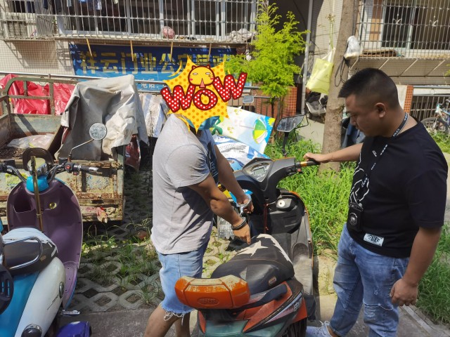 自贡一男子欠下赌债 装修工竟打起了业主的主意-1.jpg