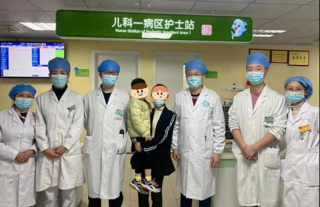 川南首例！自贡一人民医院成功封堵一多孔型房缺患儿-2.jpg
