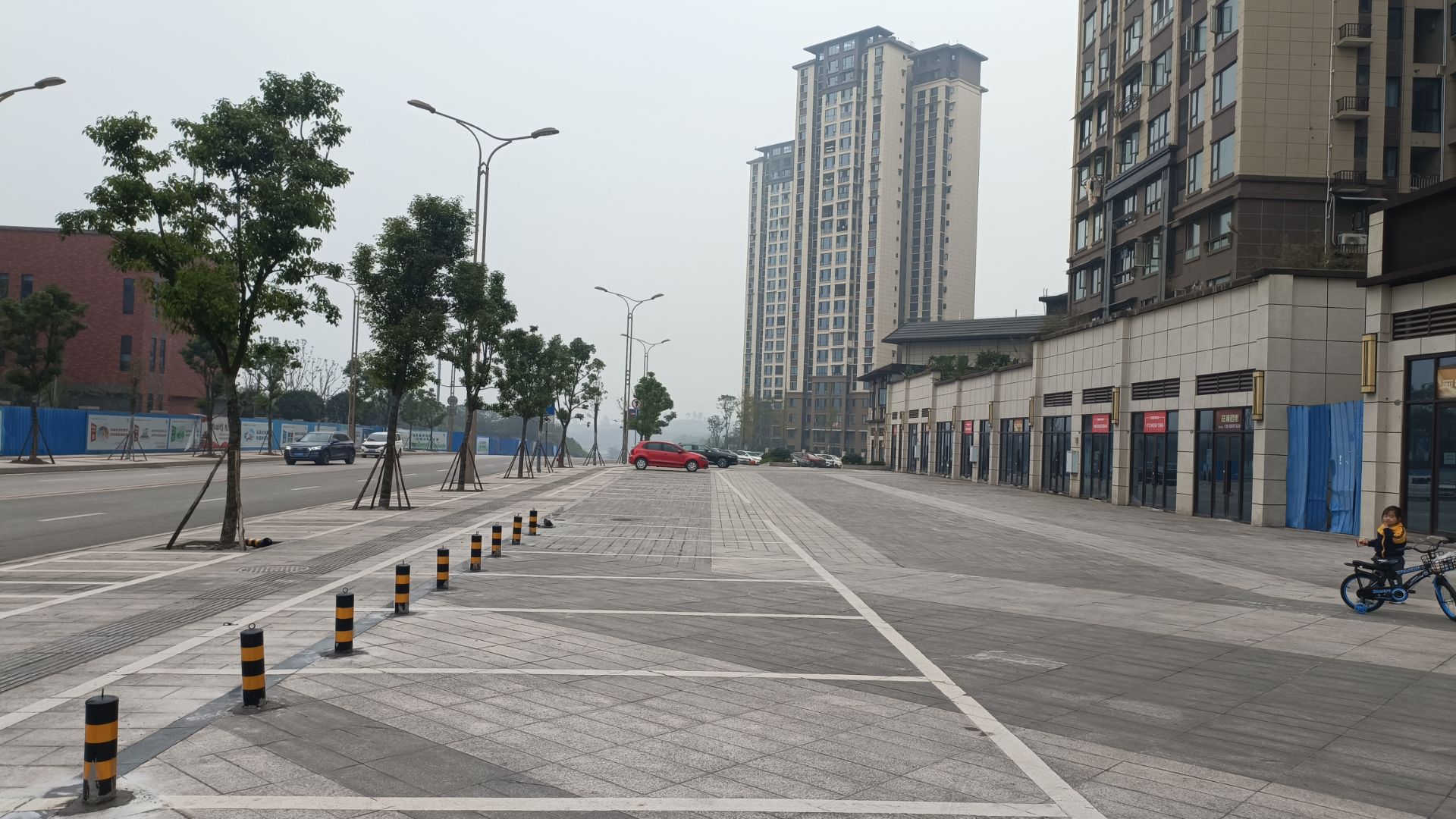 远大龙湖领御店铺生意才恼火-6.jpg