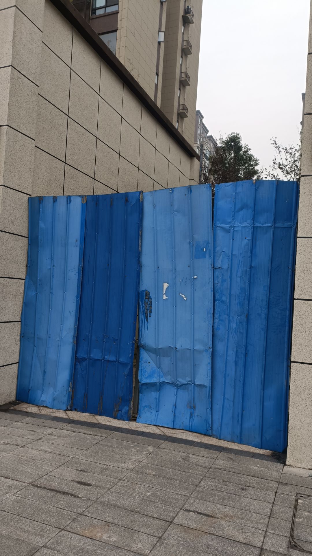 远大龙湖领御店铺生意才恼火-8.jpg