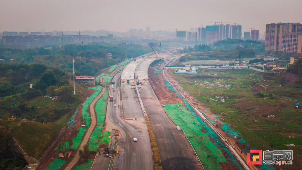 预计明年1月中旬金海路至梁家坝立交段全辐车道临时通车-6.jpg