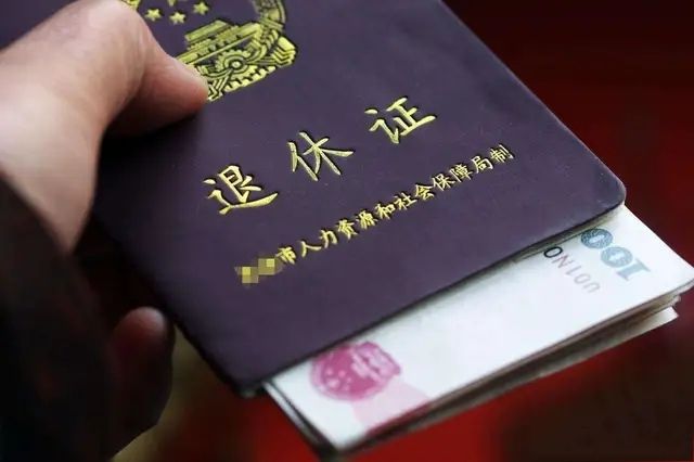 “延迟退休”改成“工龄退休”，老百姓纷纷认可？原因很简单-4.jpg