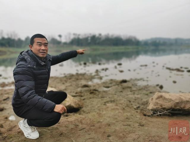 温暖一座城，富顺三人合力营救一落水女子-3.jpg