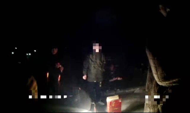 自贡扩大烟花爆竹禁放区域 三男子违规燃放被处罚-1.jpg