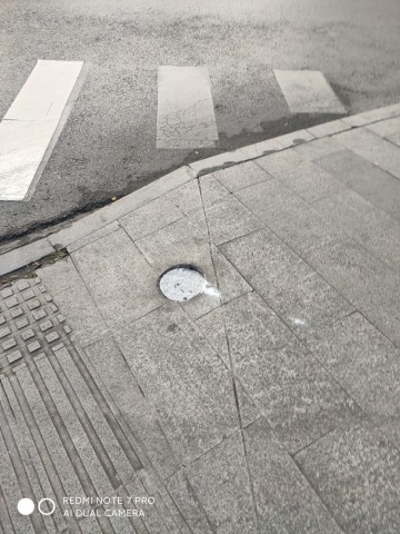 蓝鹰路口突发单车事故-1.jpg