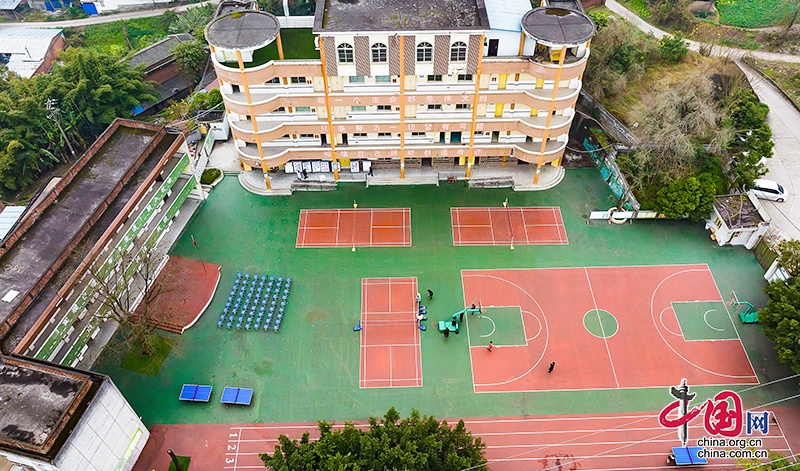 自贡：自强不息勇攀高峰 一个特殊学校和它的五个全国冠军-8.jpg