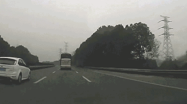 交通安全｜春运路上，如何安全出行？-14.gif