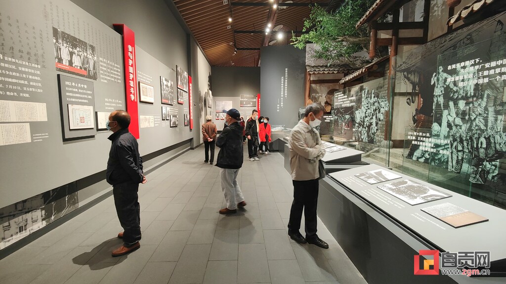 虎年春节黄金周自贡A级景区接待游客71万人次 实现门票收入2898万元-5.jpg