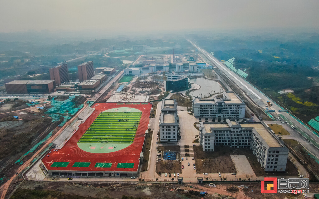 项目建设正当时 自贡职业技术学院二期工程预计今年8月投用-8.jpg