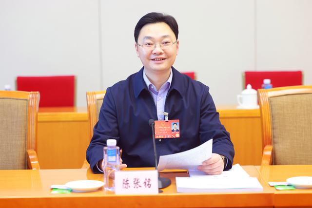 全国人大代表、自贡市副市长陈张铭：禁止“油改气”要因地制宜，不能赶潮流丢实惠-2.jpg